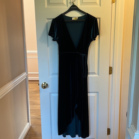 BHLDN from Anthropologie Velvet Wrap dress in emerald green - Picture 4 of 9